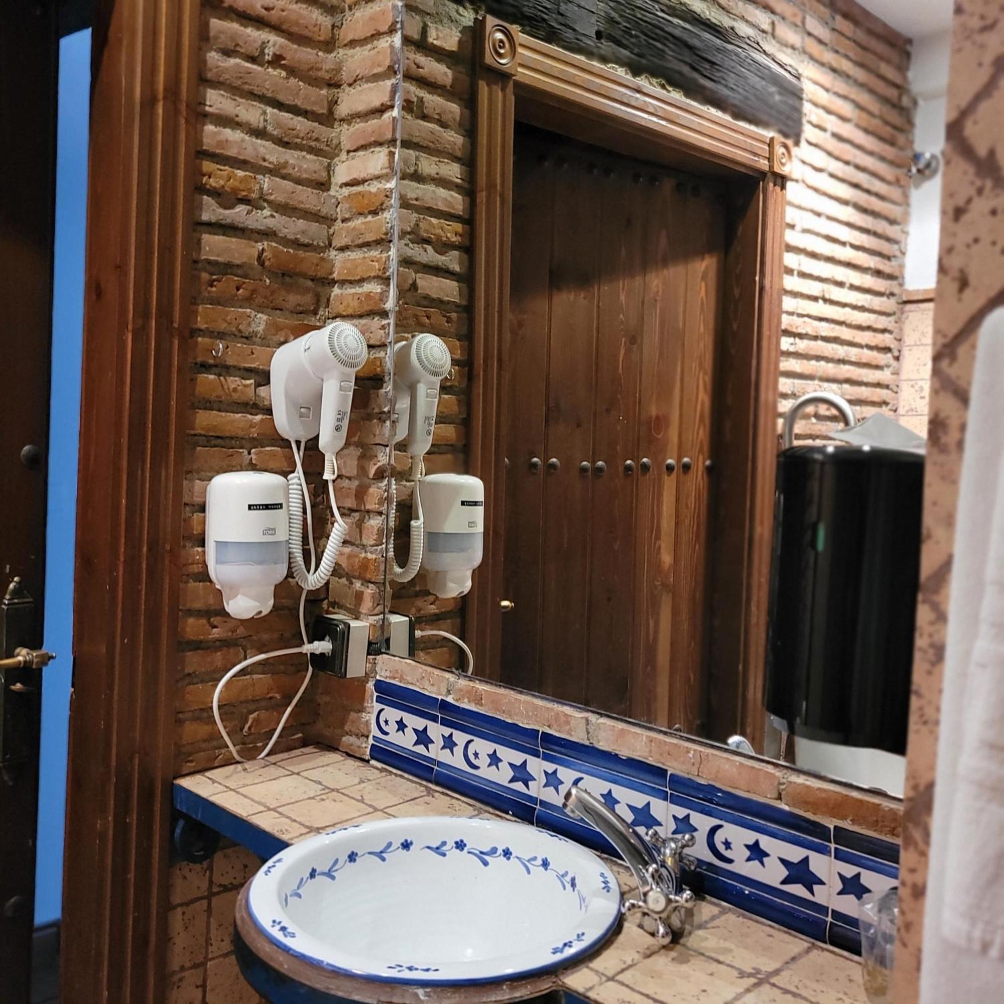 Hotel El Balcon De Las Nieves La Zubia Kültér fotó